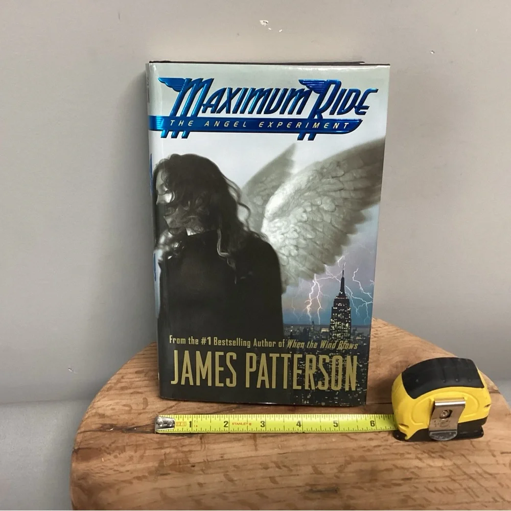 🔵 Vintage - Maximum Ride - The Angel Experiment by James Patterson - 2005